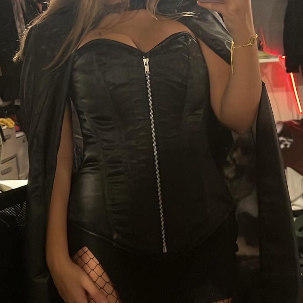 Top Drawer by Daisy Corsets Black Corset SIZE M
